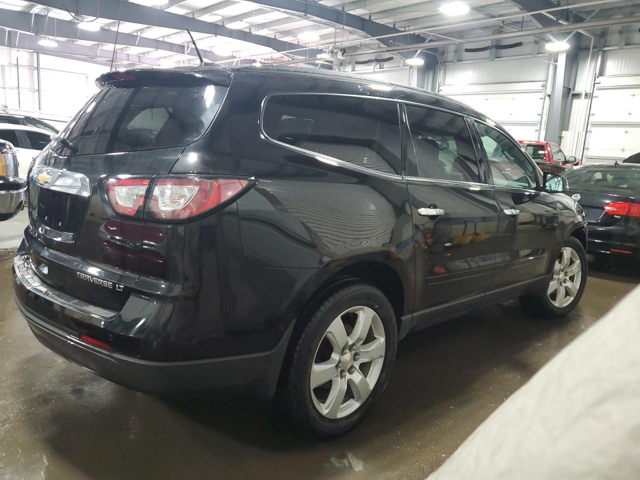 2016 Chevrolet Traverse - Image 3