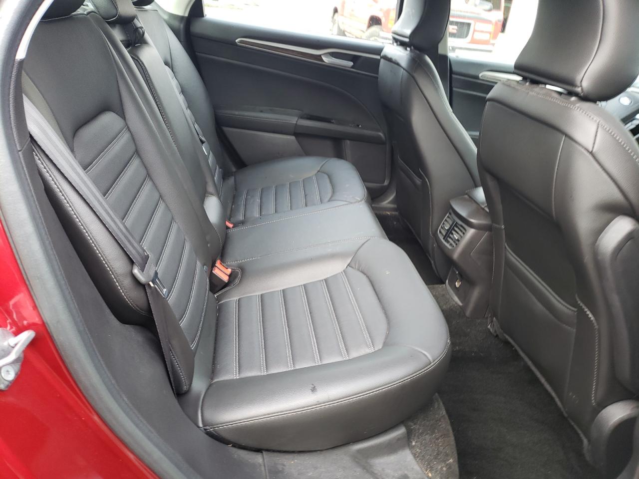 2016 Ford Fusion - Image 10