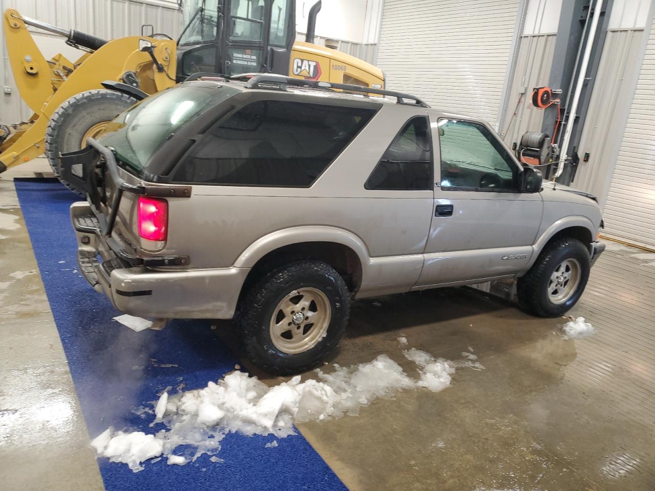 2001 Chevrolet Blazer - Image 3