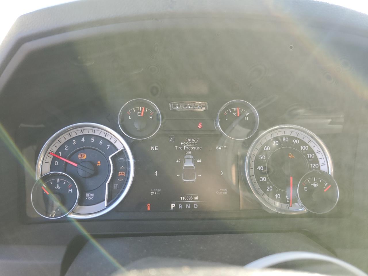 2018 RAM 1500 - Image 9