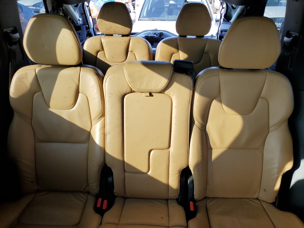 2017 Volvo XC90 - Image 10
