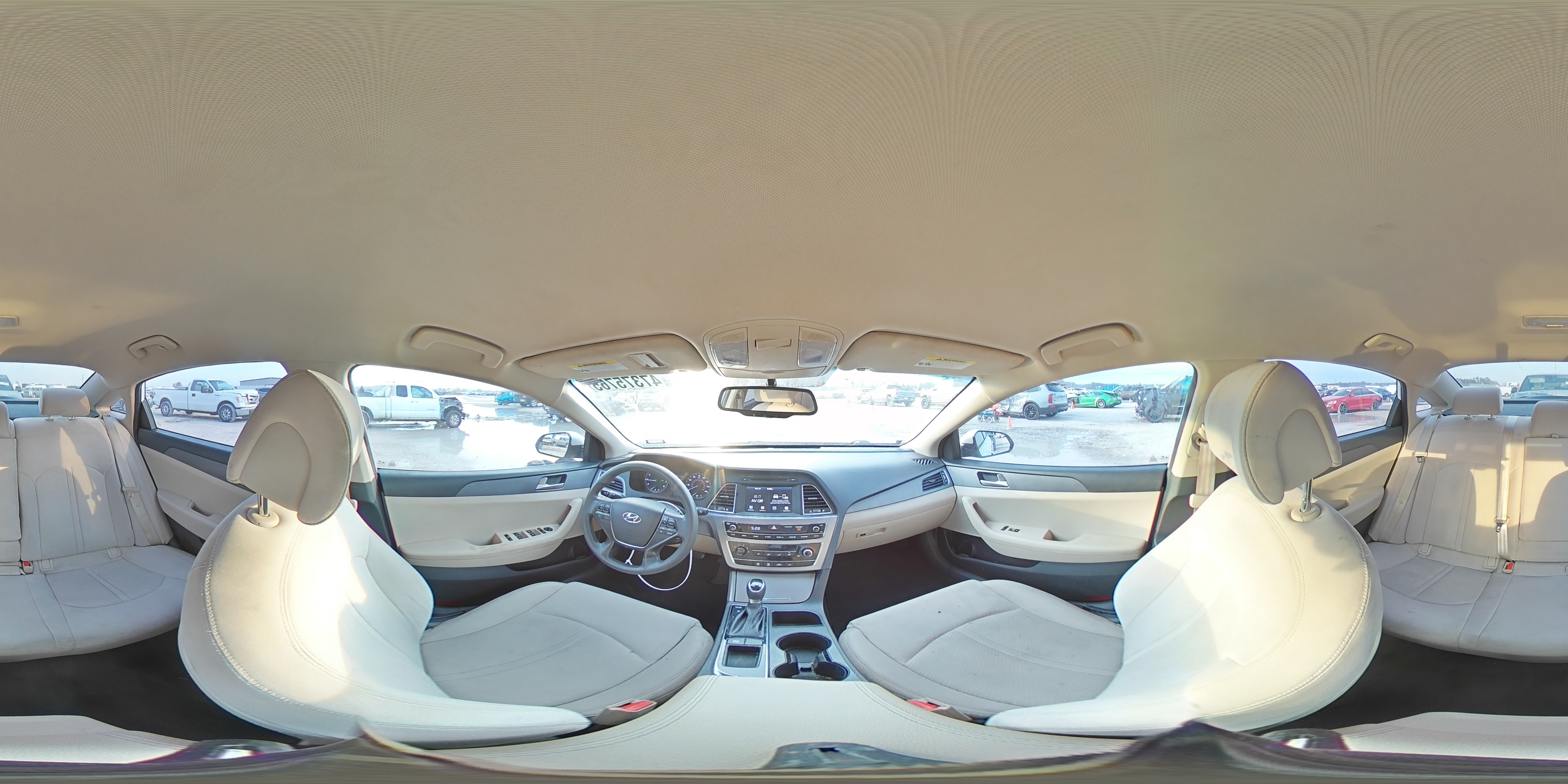 2017 Hyundai Sonata - Image 13