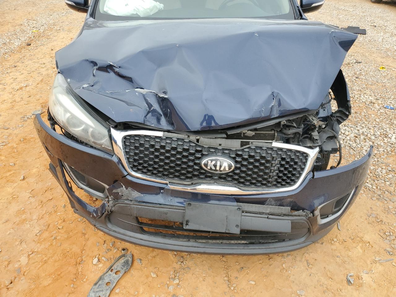 2017 Kia Sorento - Image 13