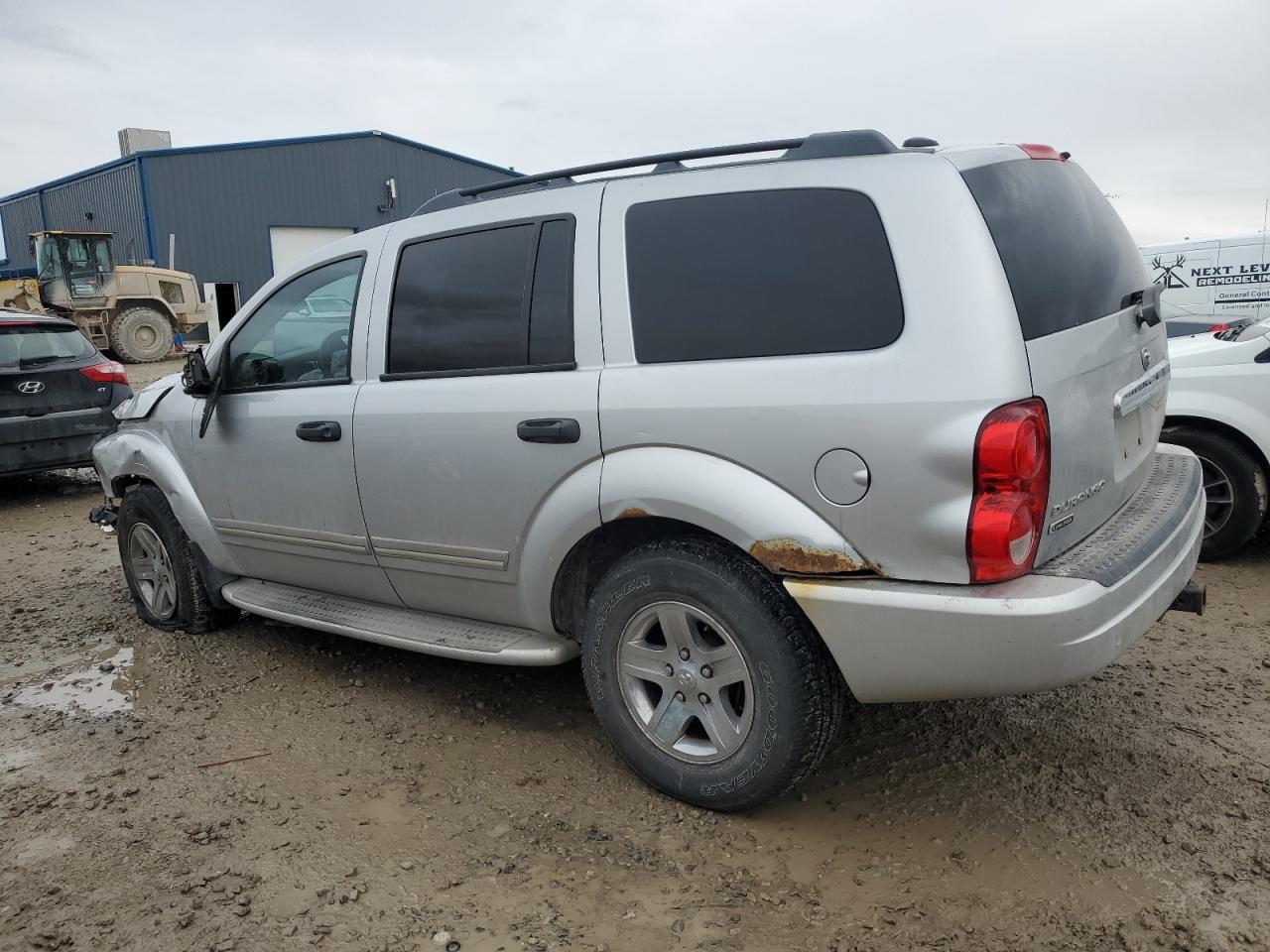 2005 Dodge Durango - Image 2