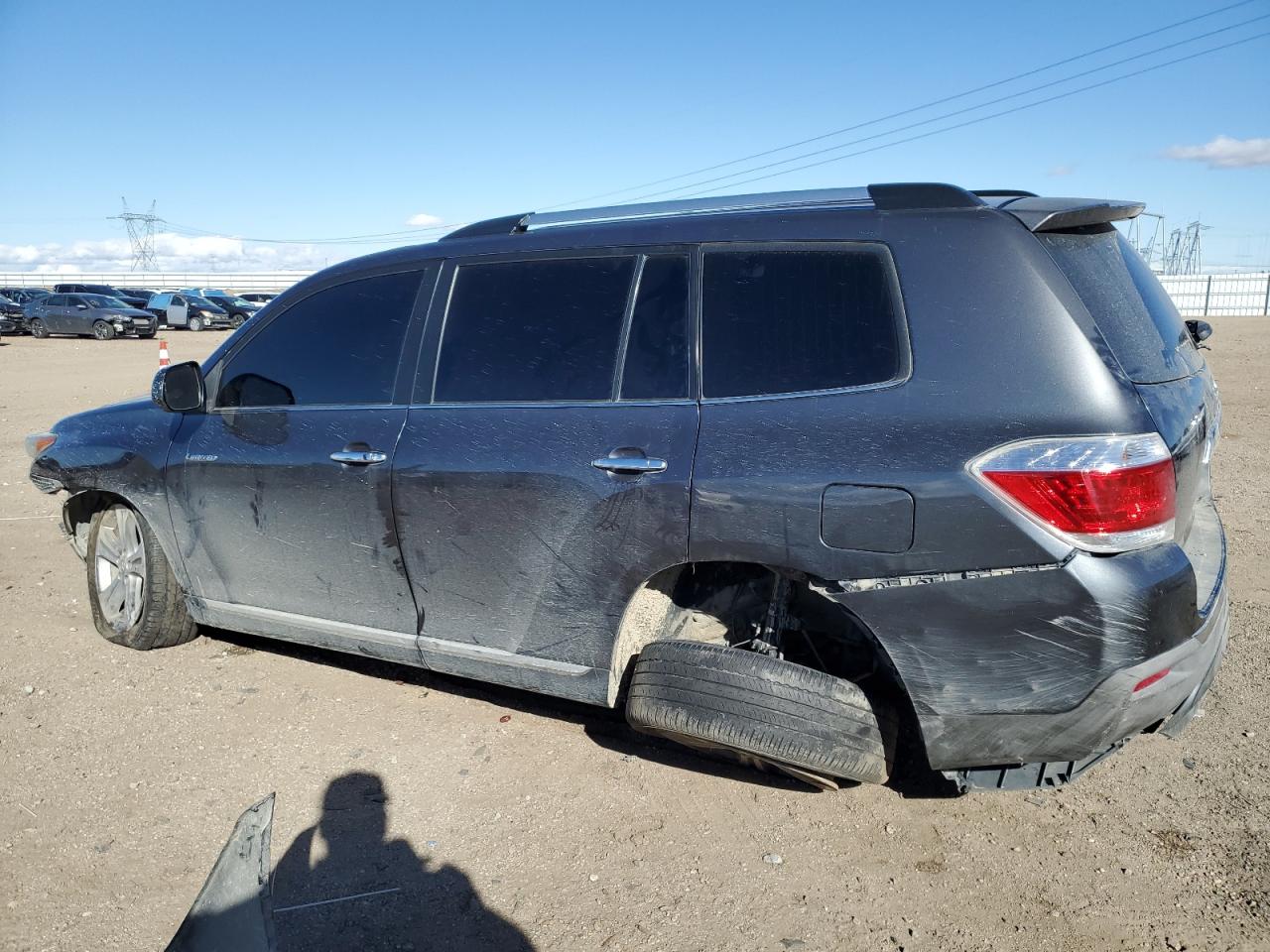 2012 Toyota Highlander - Image 2