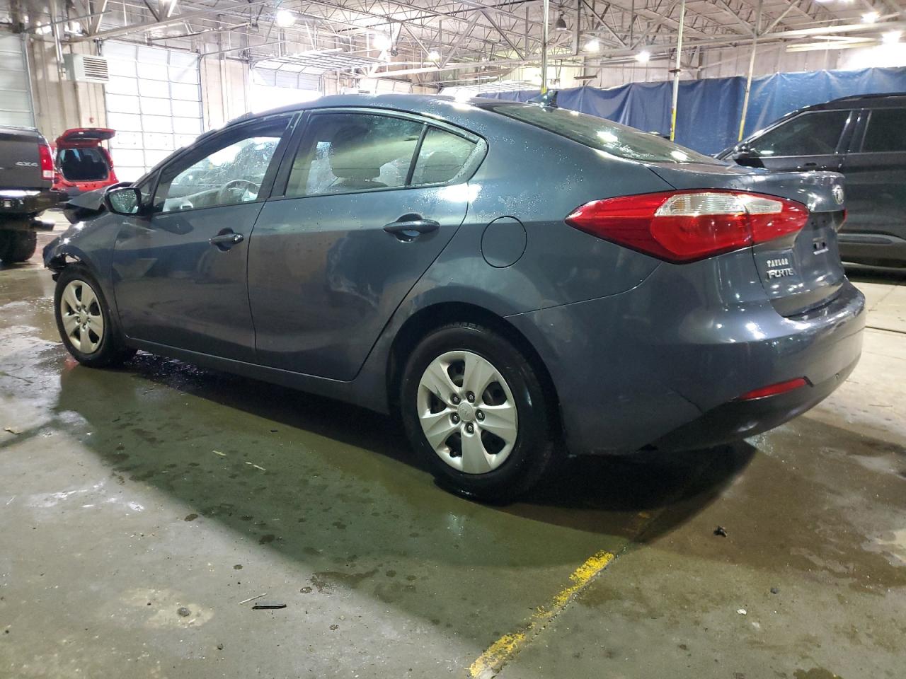 2016 Kia Forte - Image 2