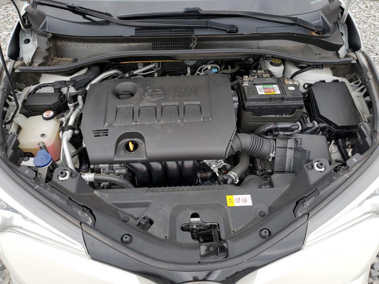 2018 Toyota C-HR - Image 12