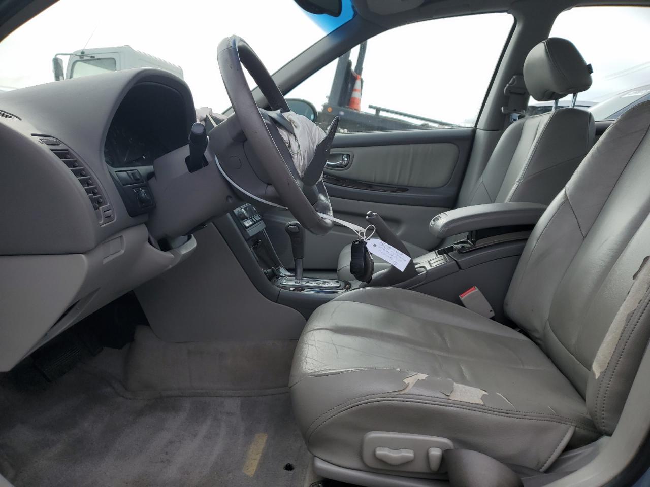2001 Nissan Maxima - Image 7