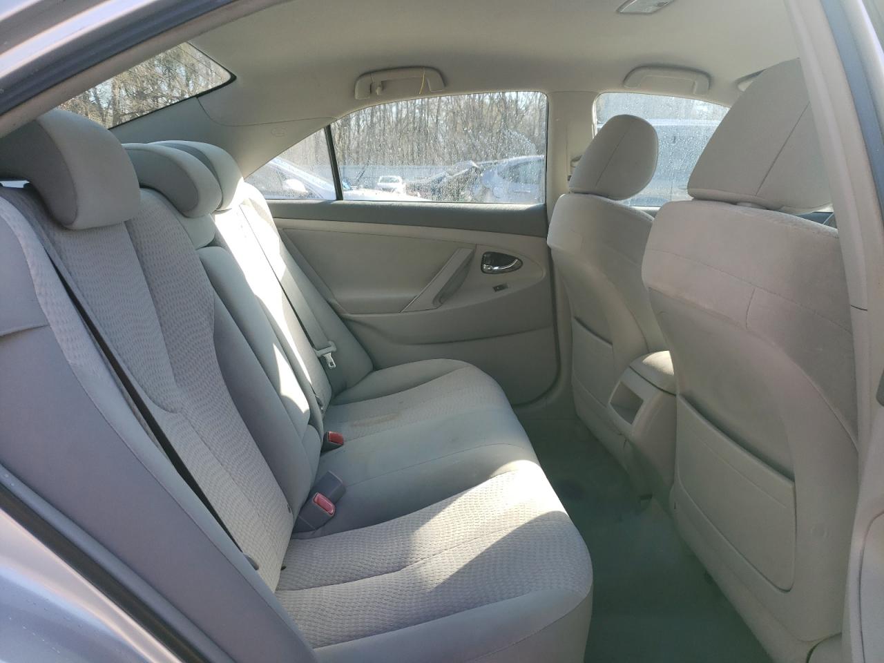 2011 Toyota Camry - Image 10