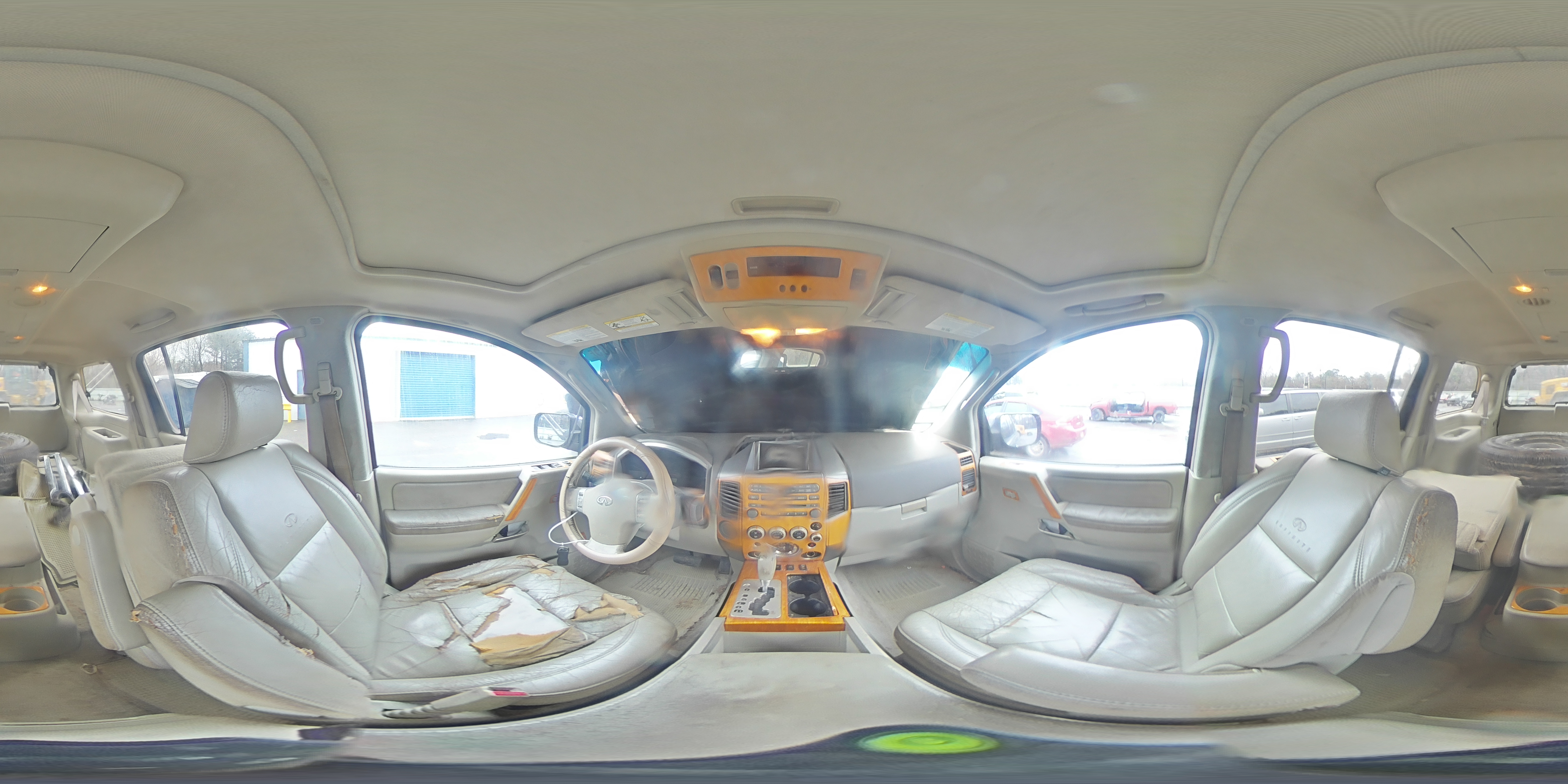 2005 Infiniti QX56 - Image 13
