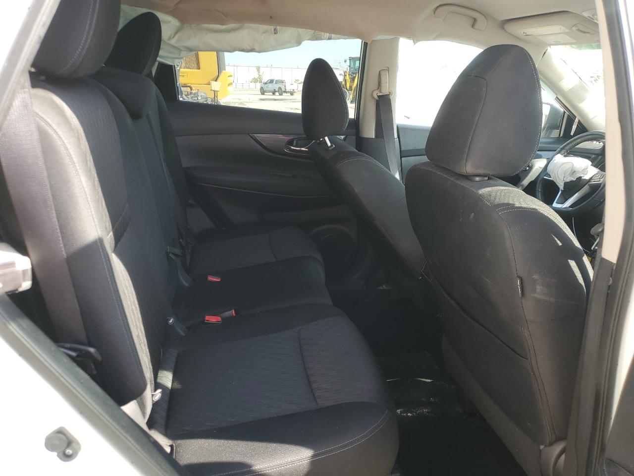 2020 Nissan Rogue - Image 12