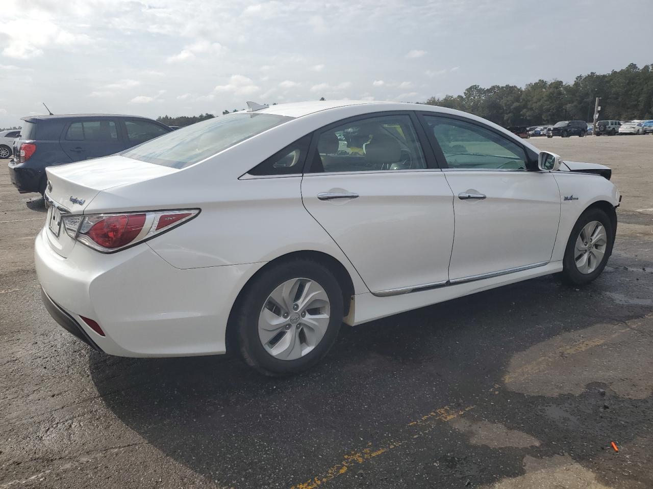 2015 Hyundai Sonata - Image 3