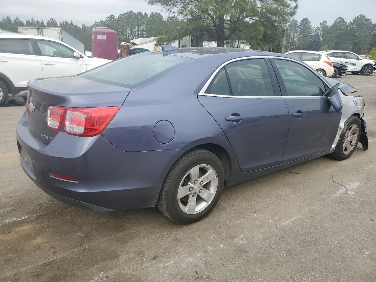 2015 Chevrolet Malibu - Image 3