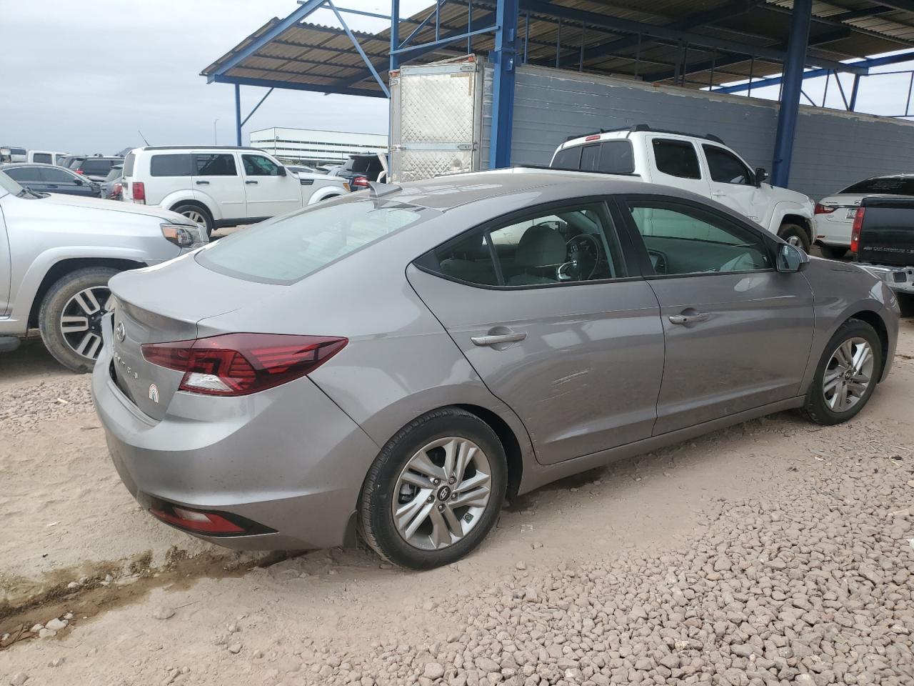 2020 Hyundai Elantra - Image 3