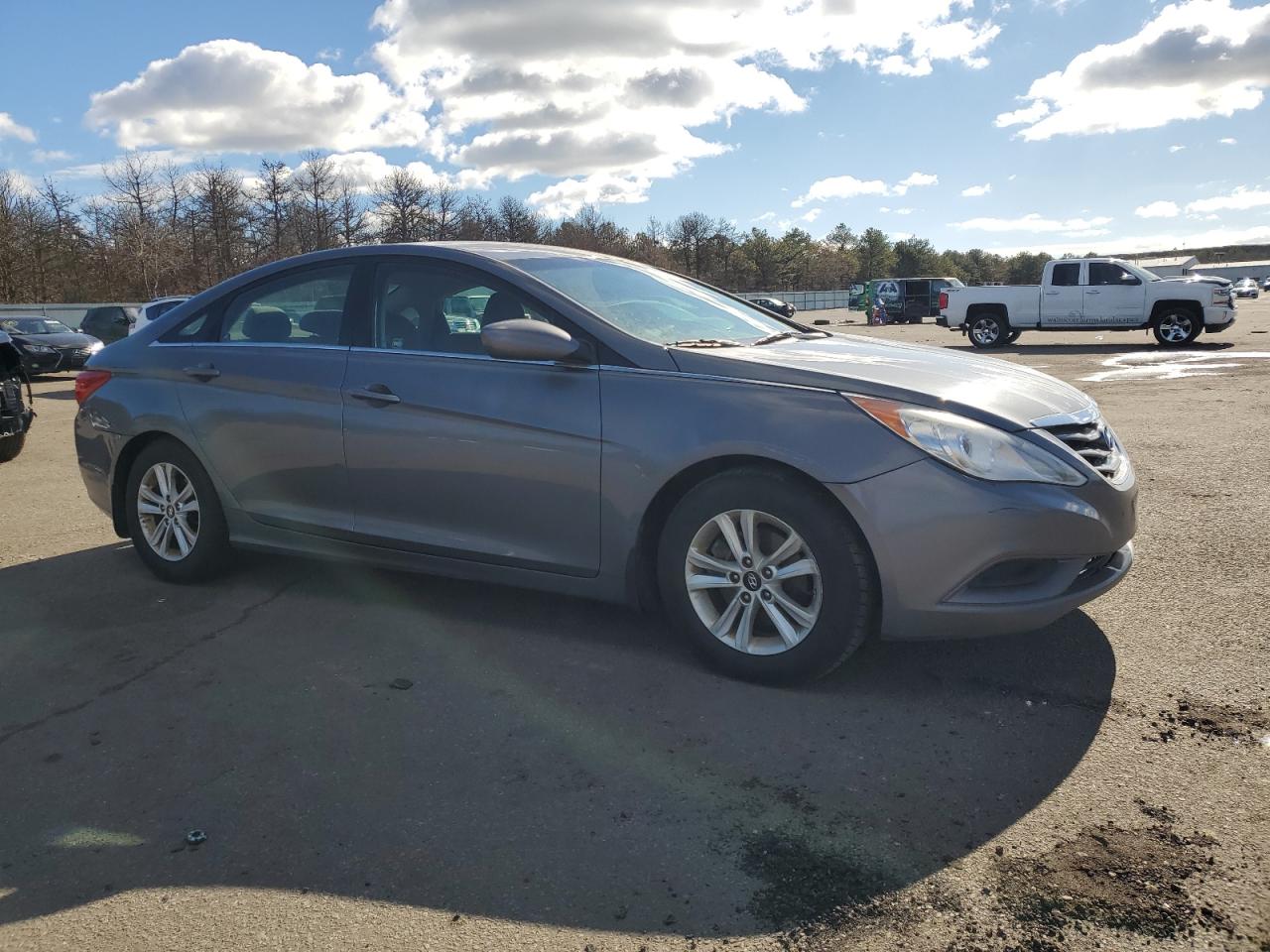 2012 Hyundai Sonata - Image 4