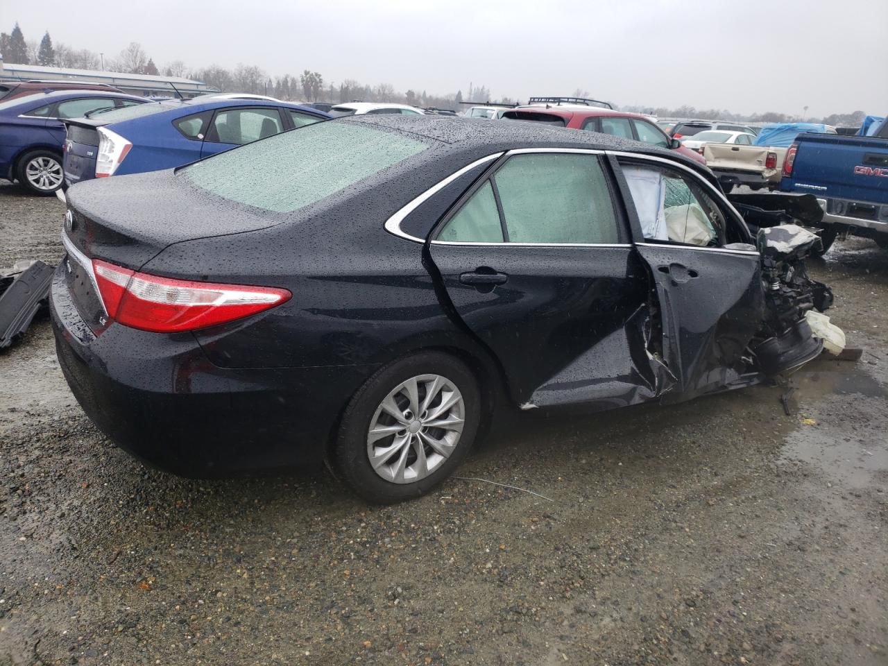 2015 Toyota Camry - Image 3
