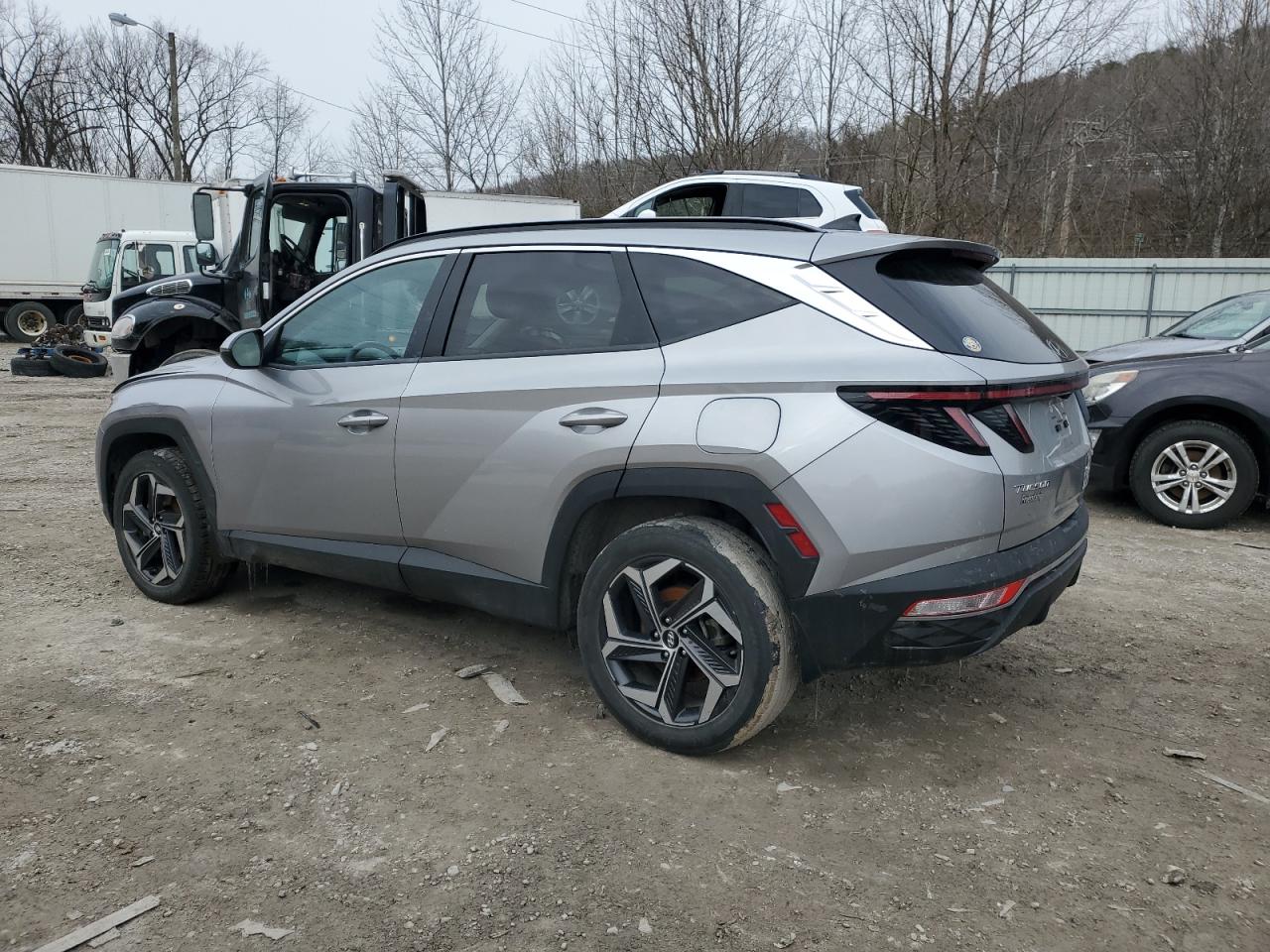 2022 Hyundai Tucson - Image 2