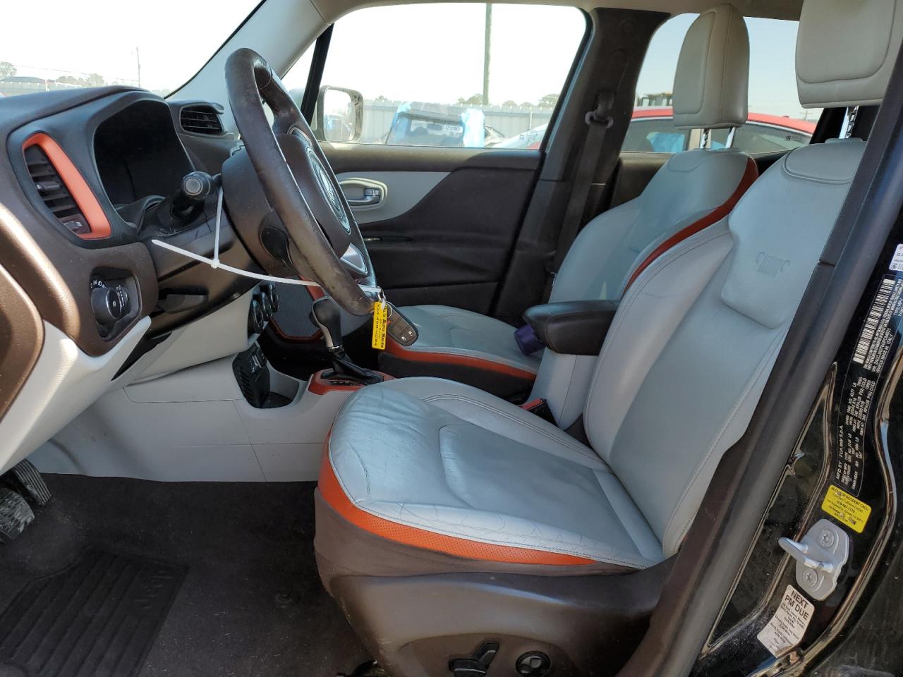 2016 Jeep Renegade - Image 7