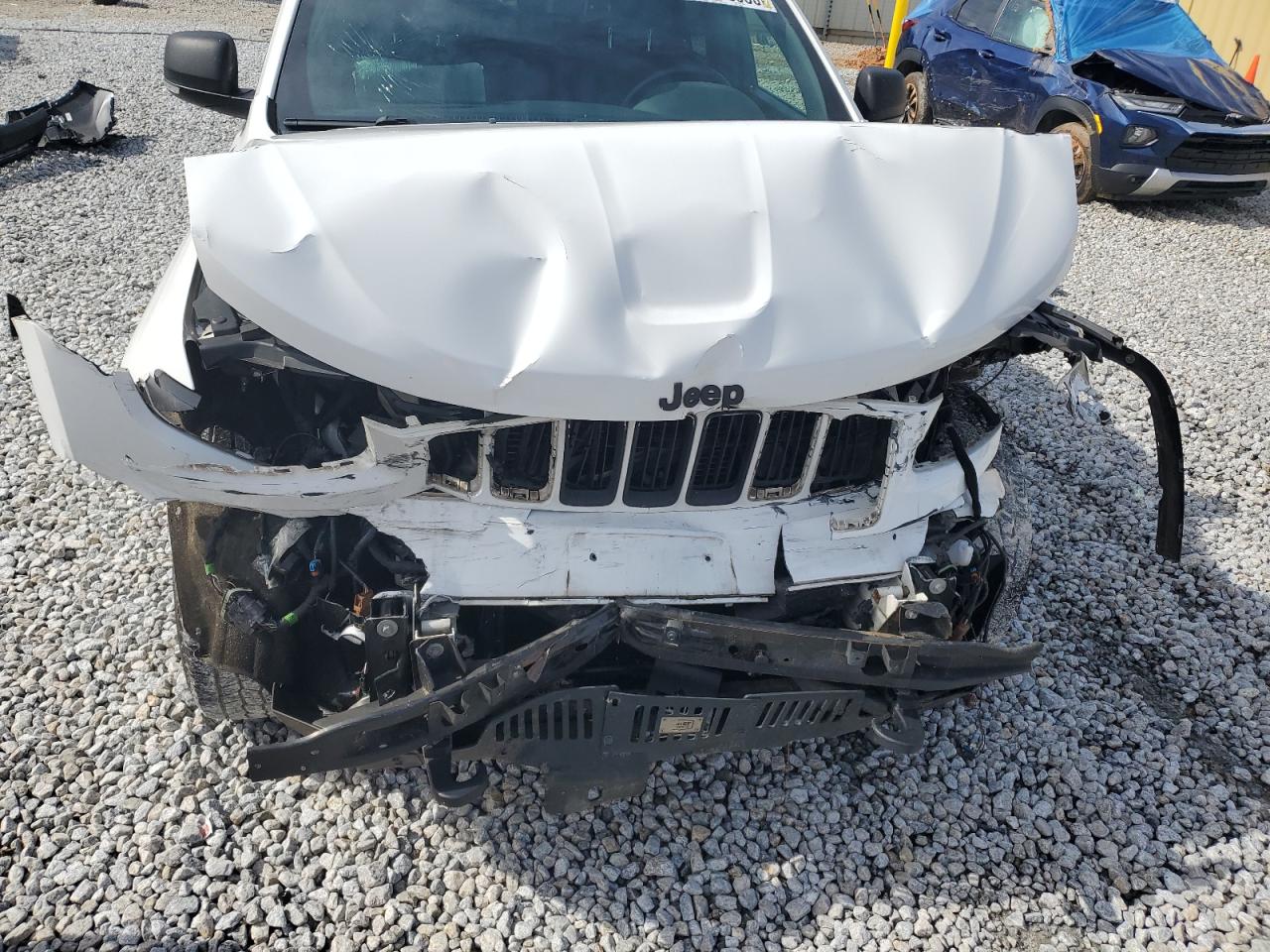 2014 Jeep Grand Cherokee - Image 12