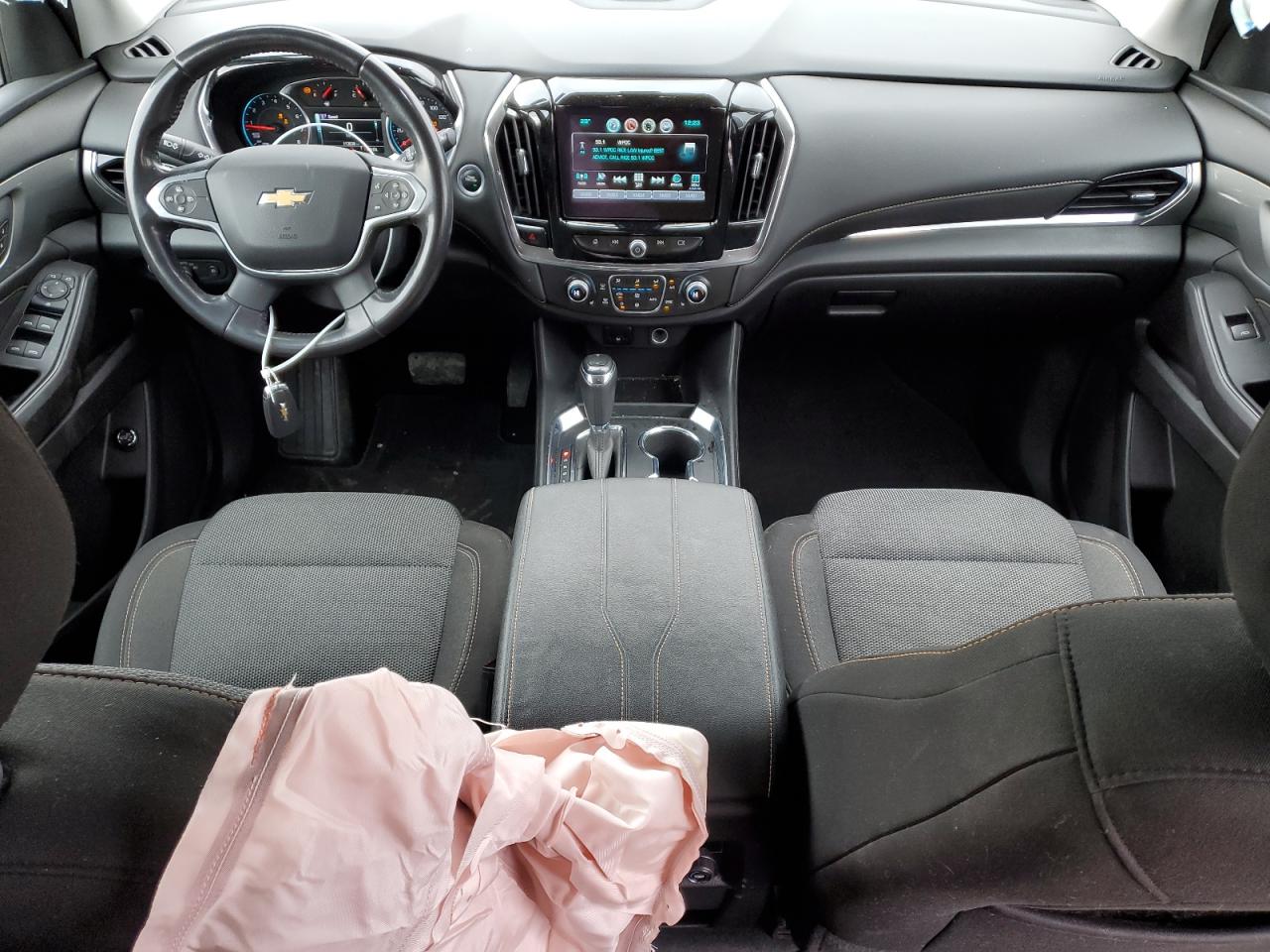 1GNERGKW5JJ195876 CHEVROLET TRAVERSE 2018