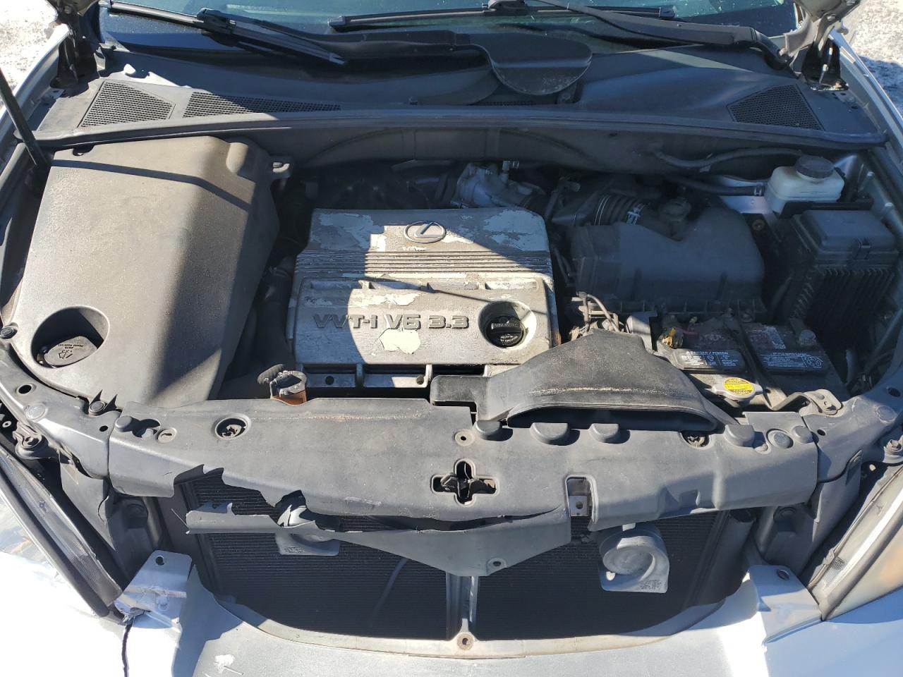 2004 Lexus RX - Image 12