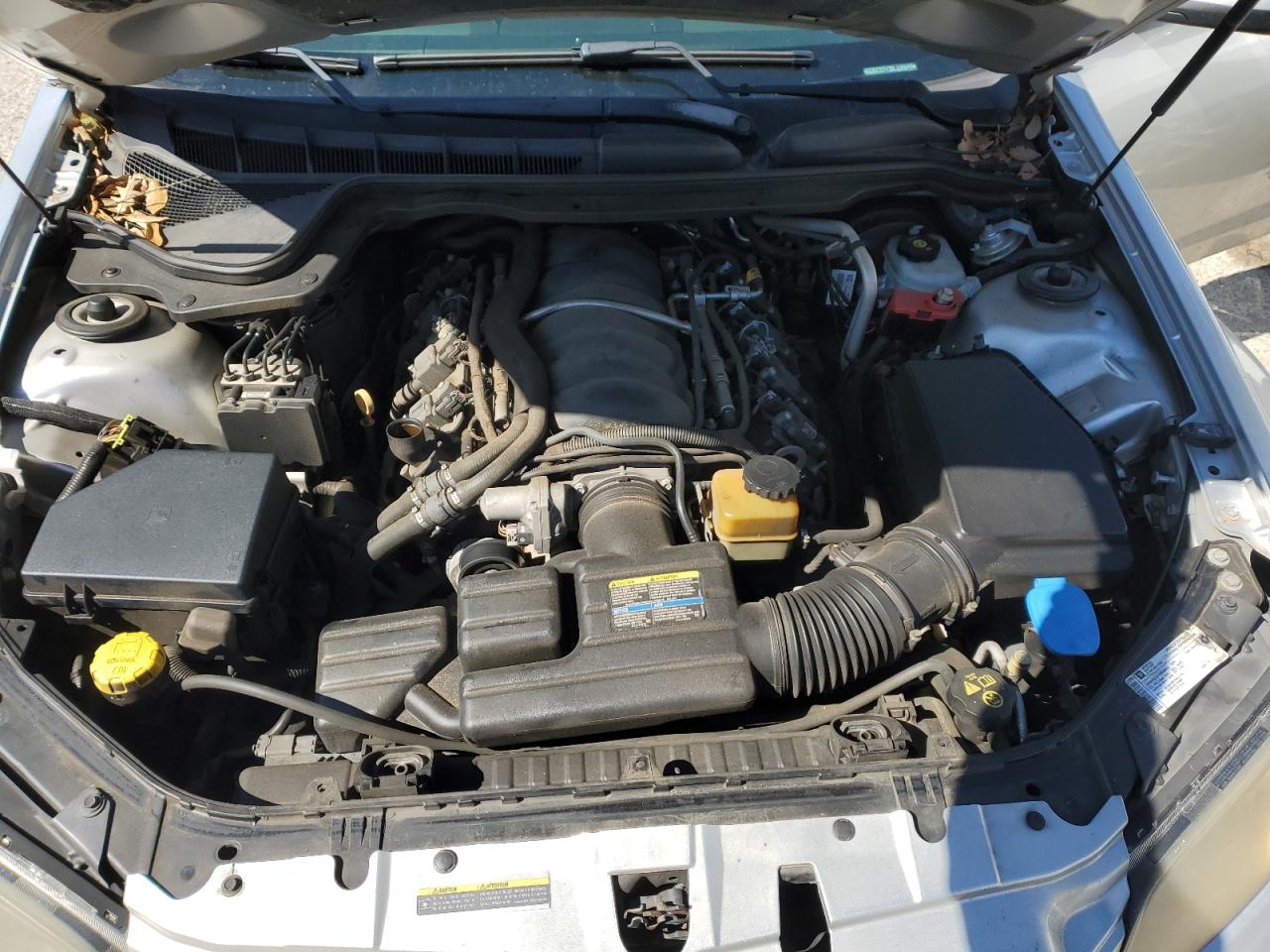 2009 Pontiac G8 - Image 12
