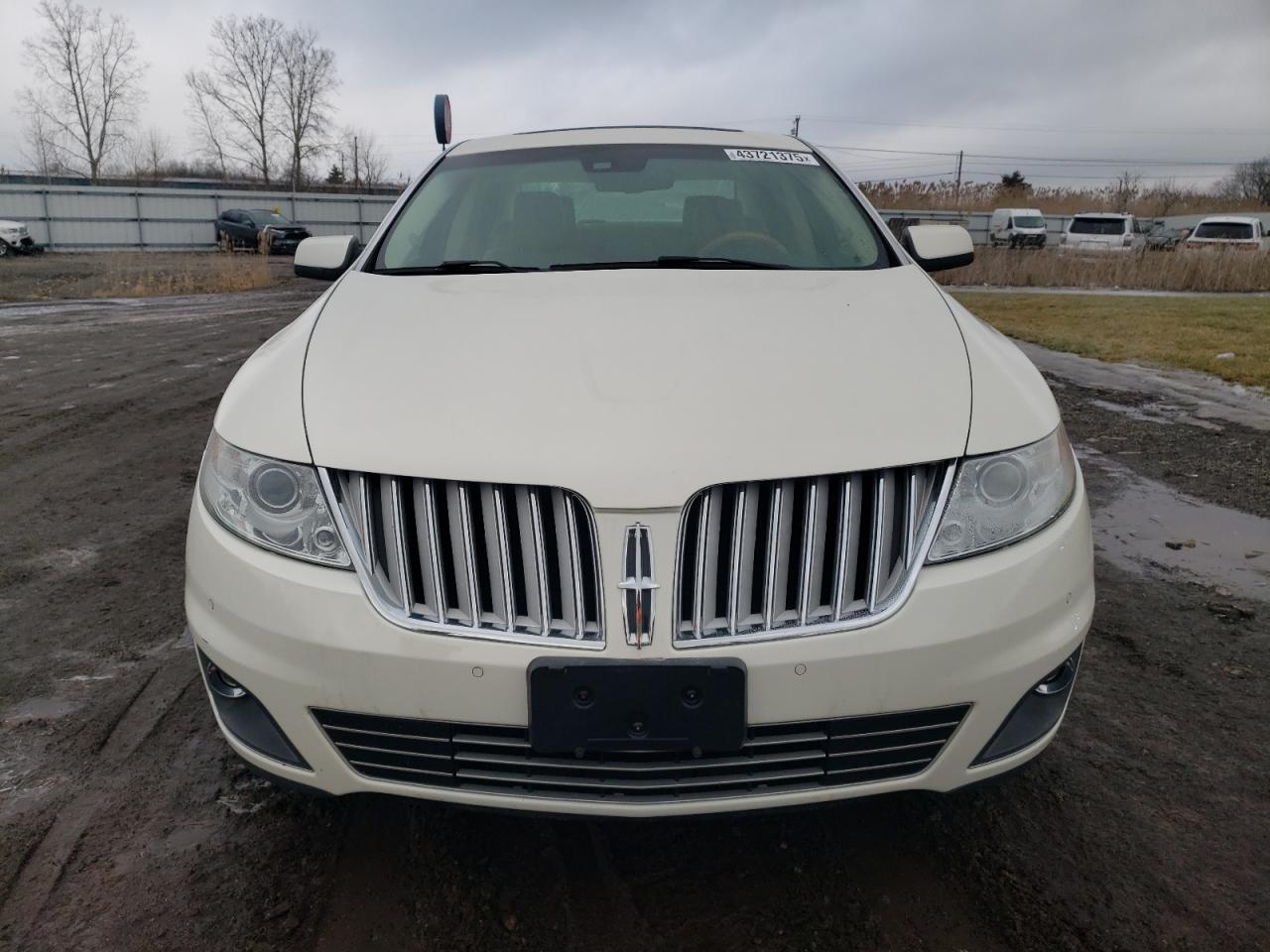 2009 Lincoln MKS - Image 5