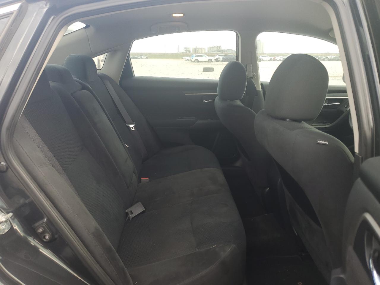 2015 Nissan Altima - Image 10