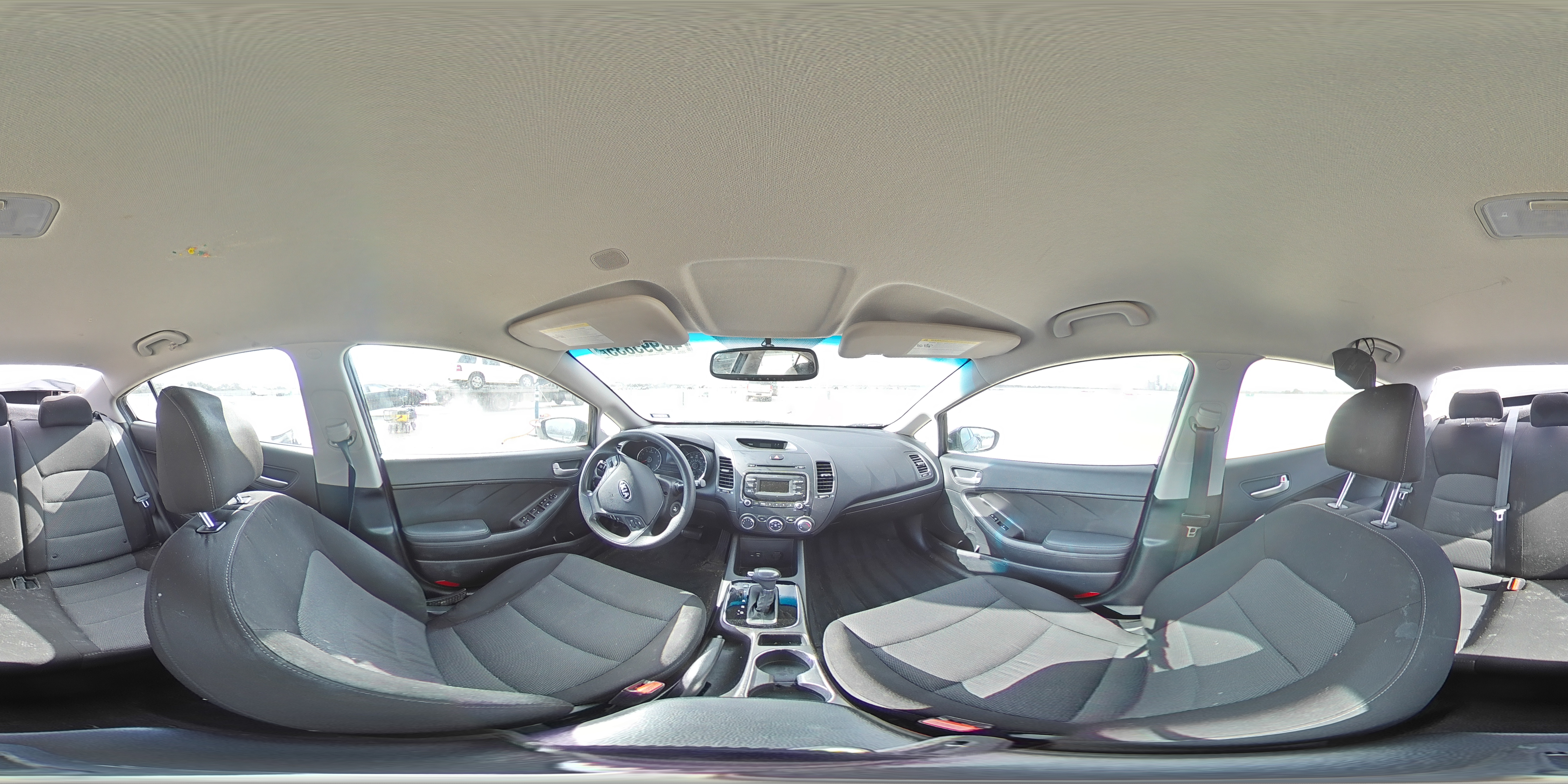 2017 Kia Forte - Image 13
