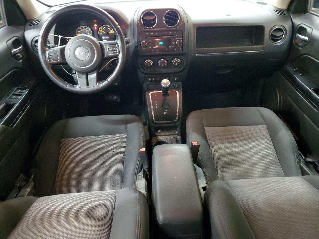 2015 Jeep Liberty (Patriot) - Image 8