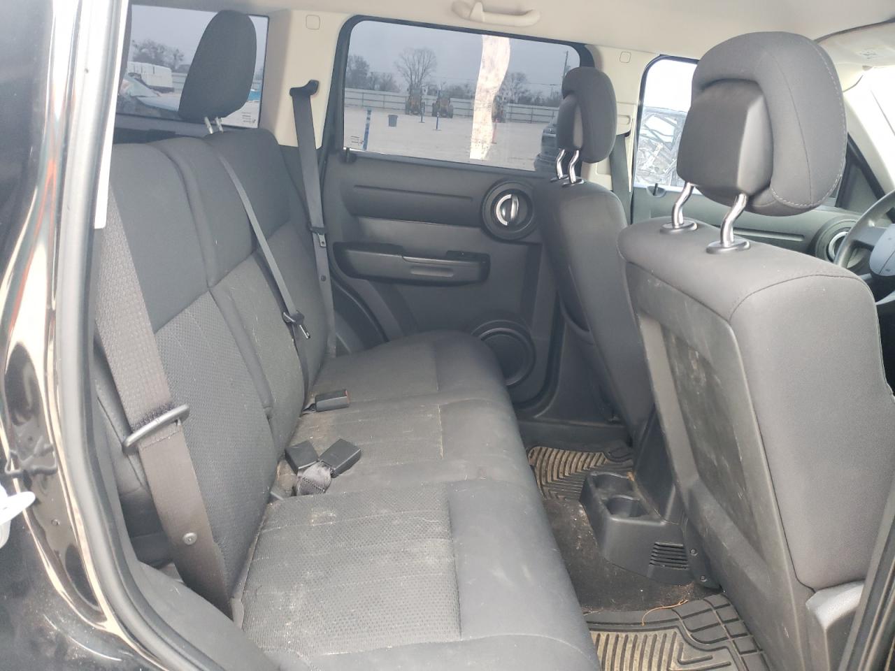 2011 Dodge Nitro - Image 11