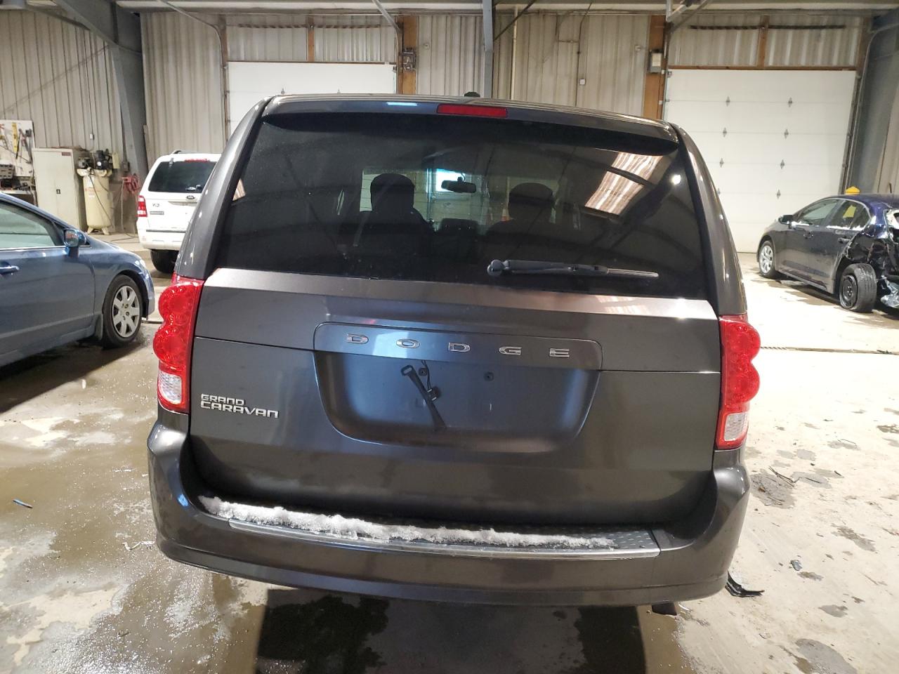 2015 Dodge Caravan - Image 6