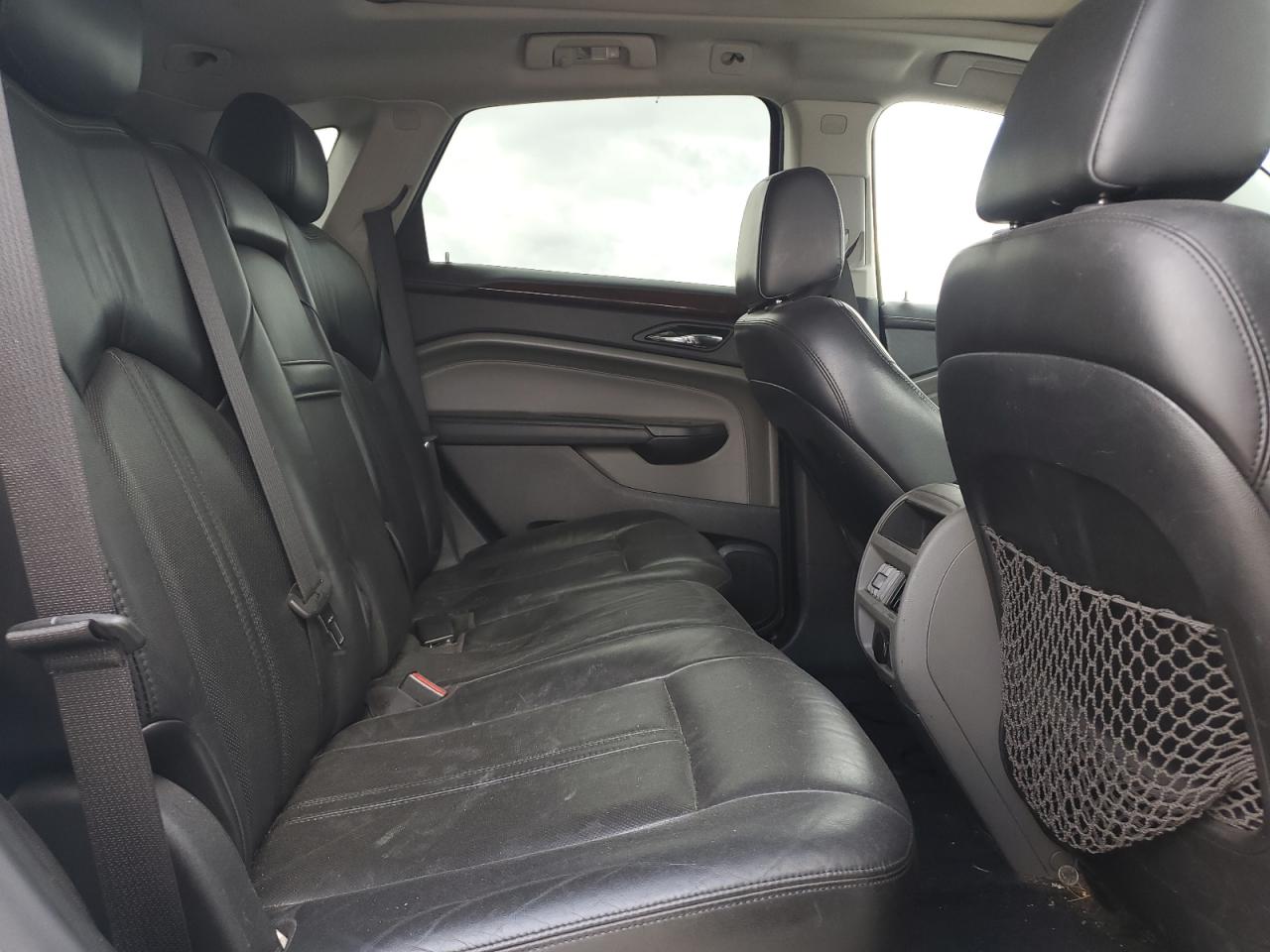 2010 Cadillac SRX - Image 12