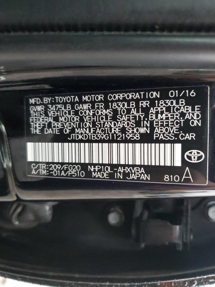 2016 Toyota Prius - Image 12