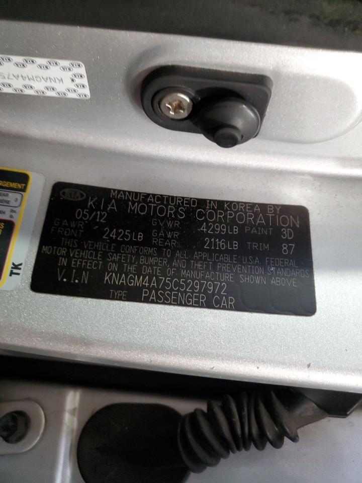 2012 Kia Optima - Image 12