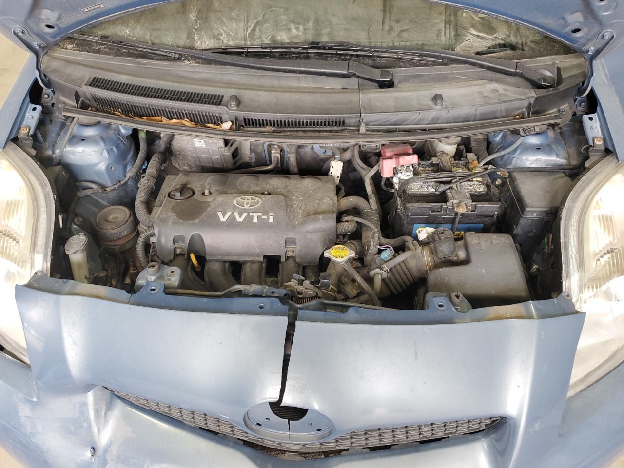 2010 Toyota Yaris - Image 11