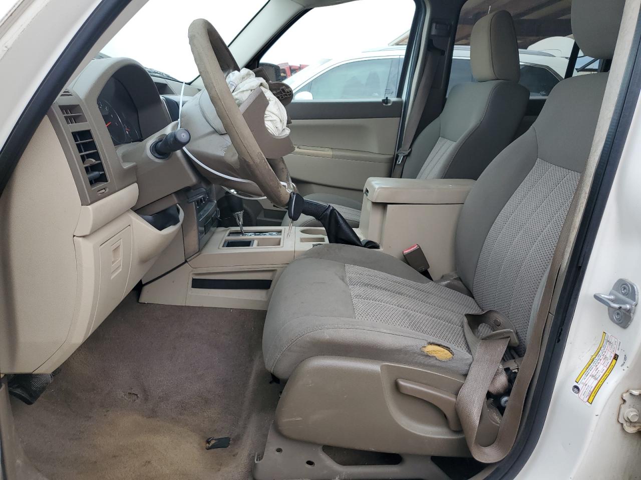2010 Jeep Liberty (North America) - Image 7