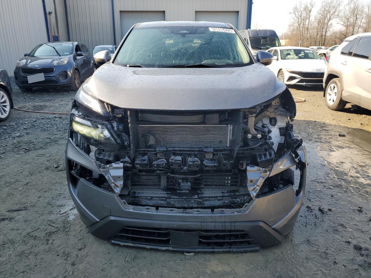 2024 Nissan Rogue - Image 5