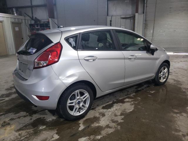 FORD FIESTA 2019 Srebrny