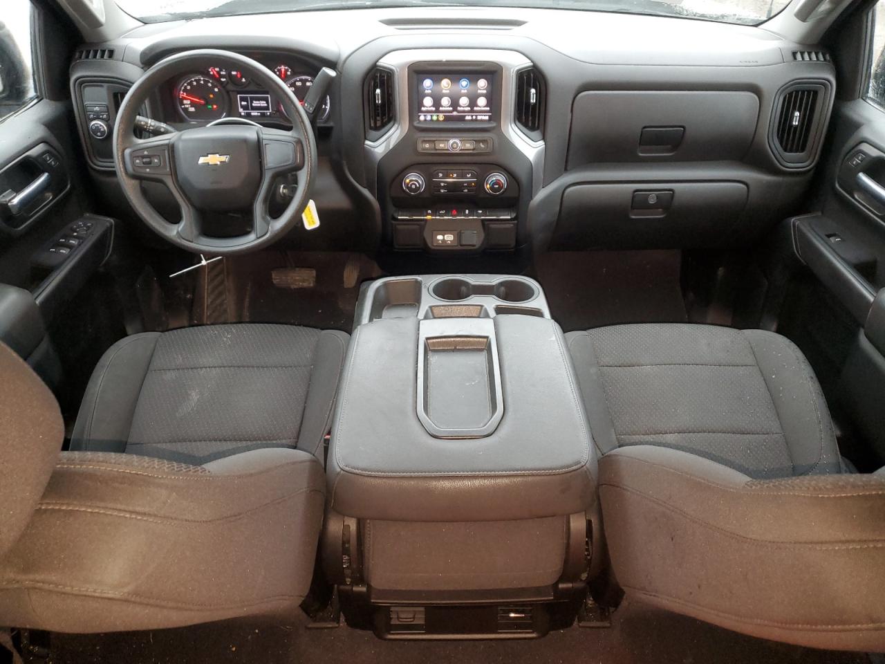 2022 Chevrolet Silverado - Image 8