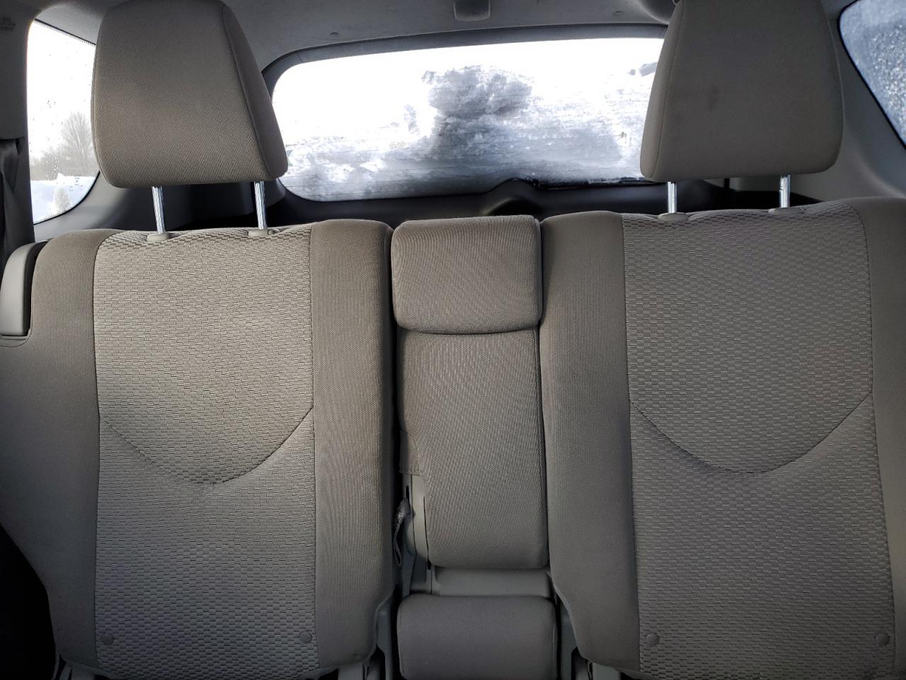 2012 Toyota RAV 4 - Image 10