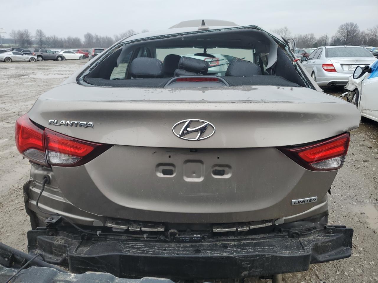 2015 Hyundai Elantra - Image 6