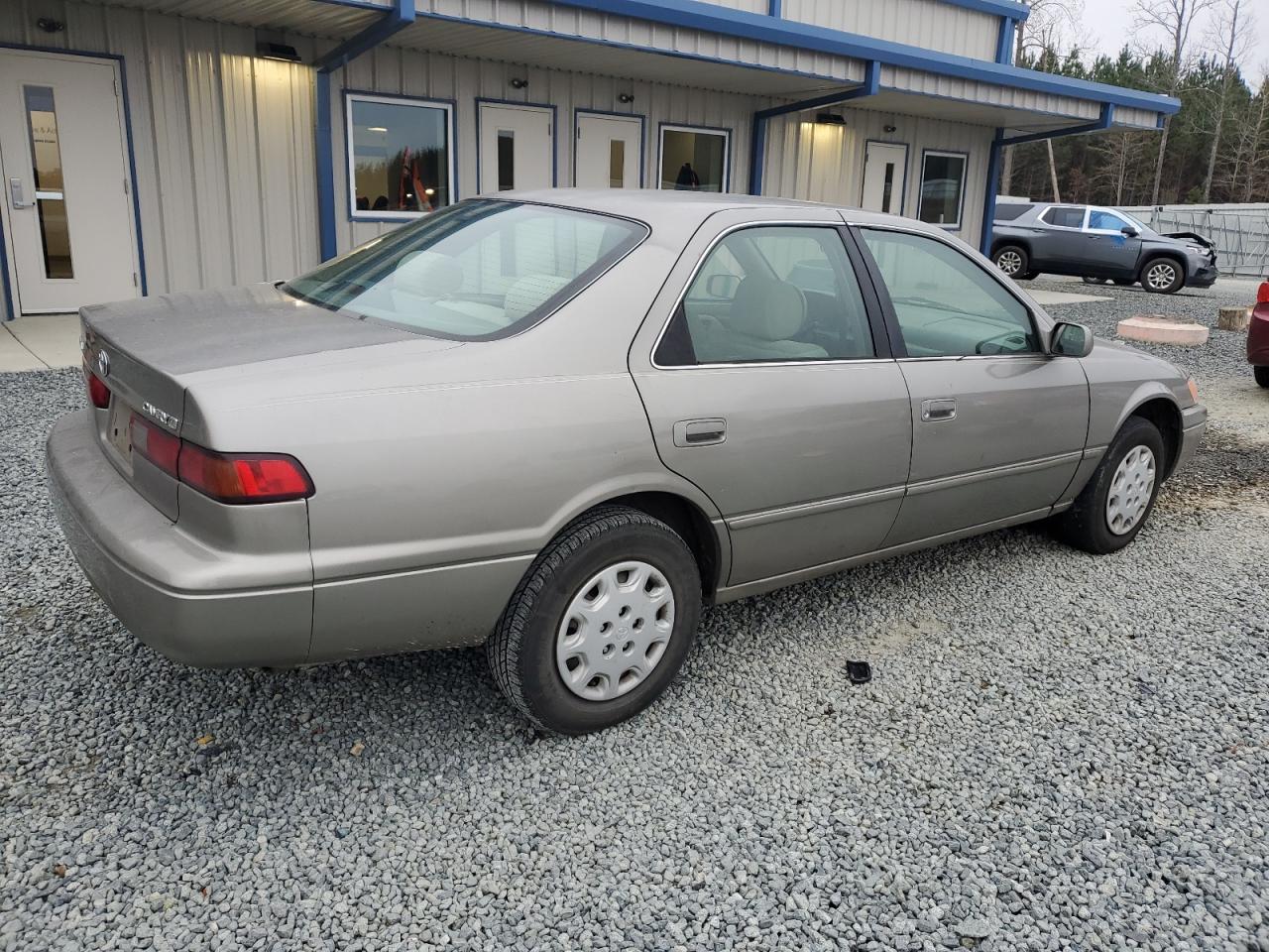 1999 Toyota Camry - Image 3