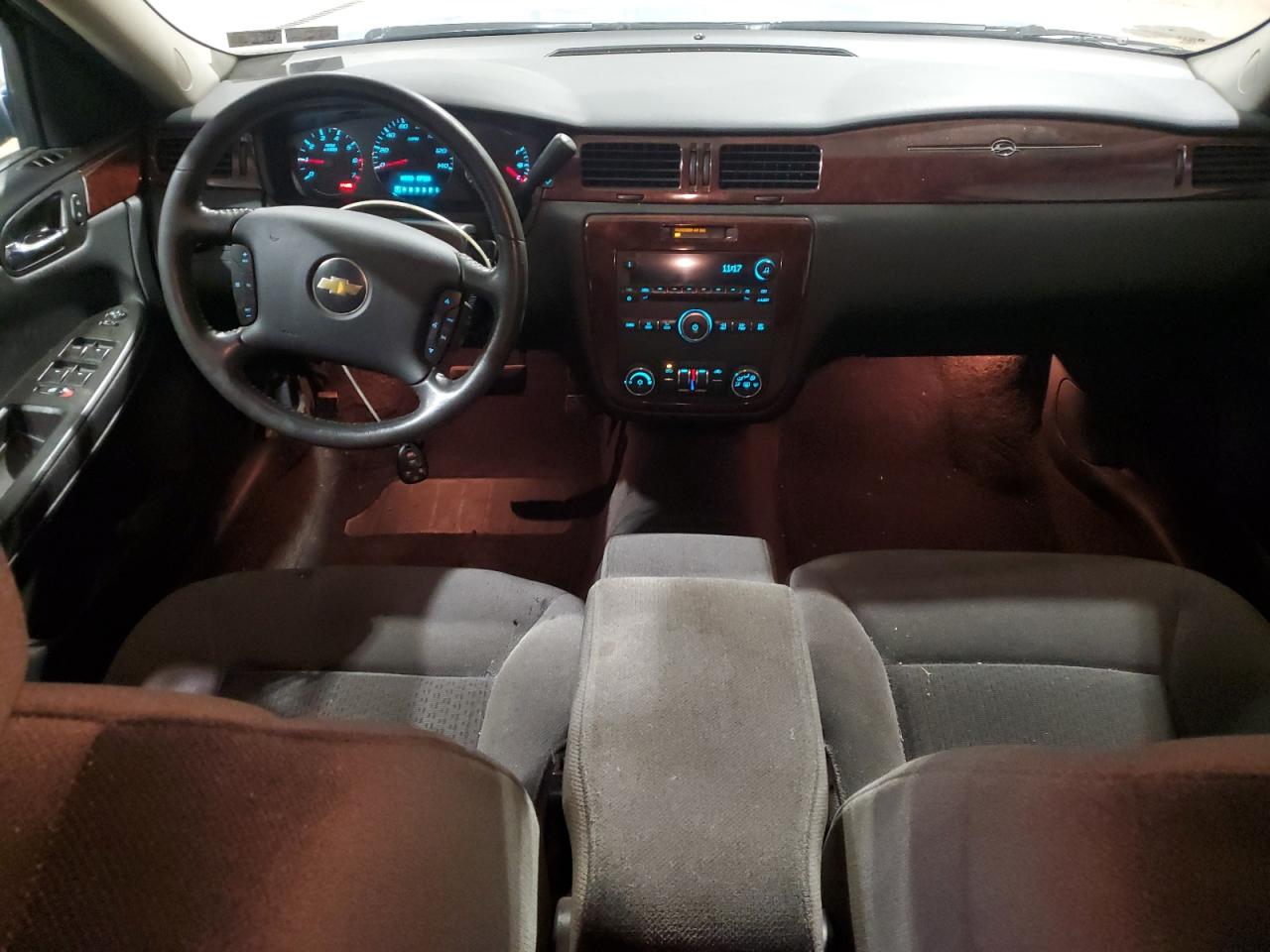 2006 Chevrolet Impala - Image 8