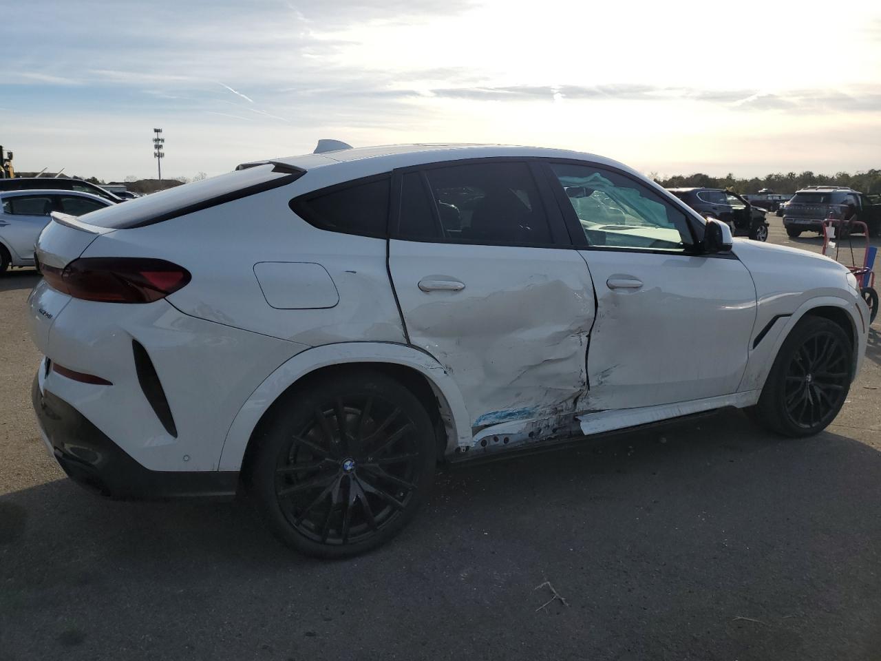 2021 BMW X6 - Image 3