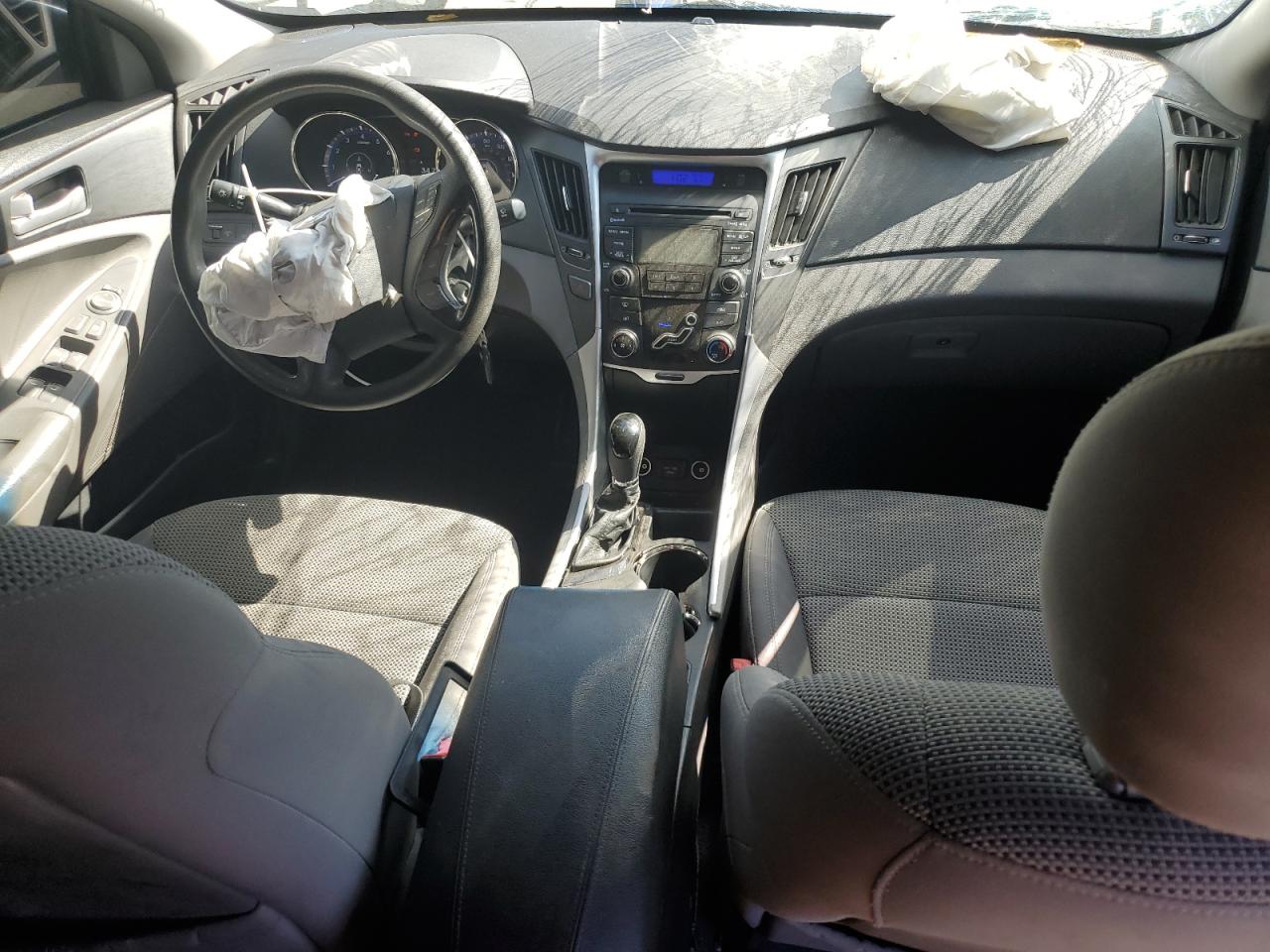 2012 Hyundai Sonata - Image 8