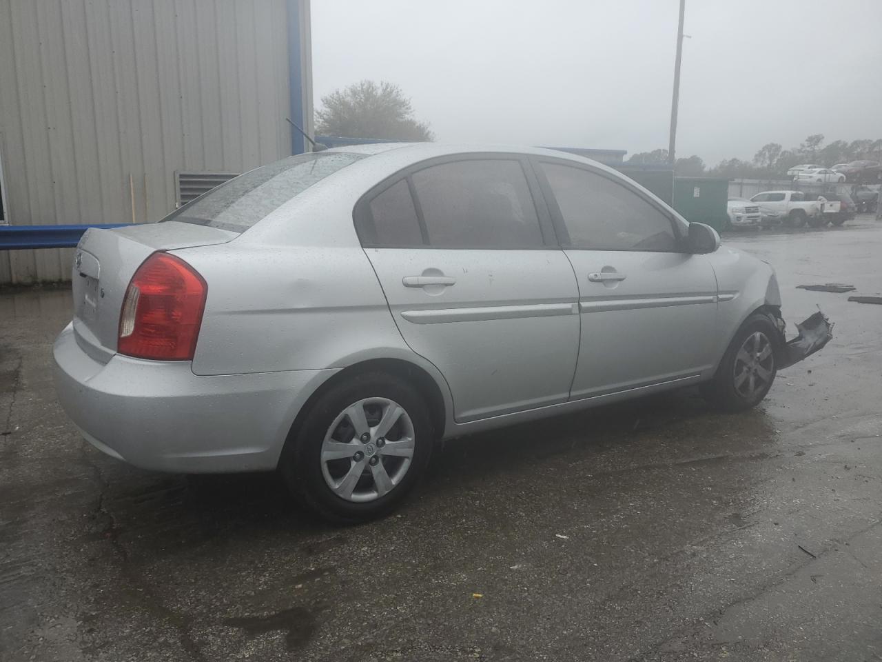 2008 Hyundai Accent - Image 3