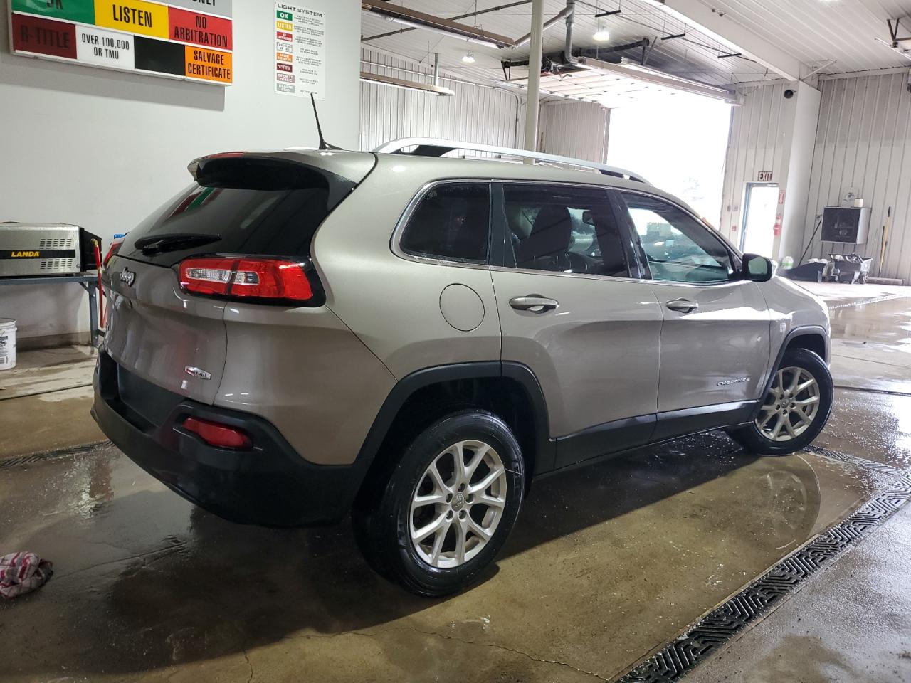 2016 Jeep Grand Cherokee - Image 3