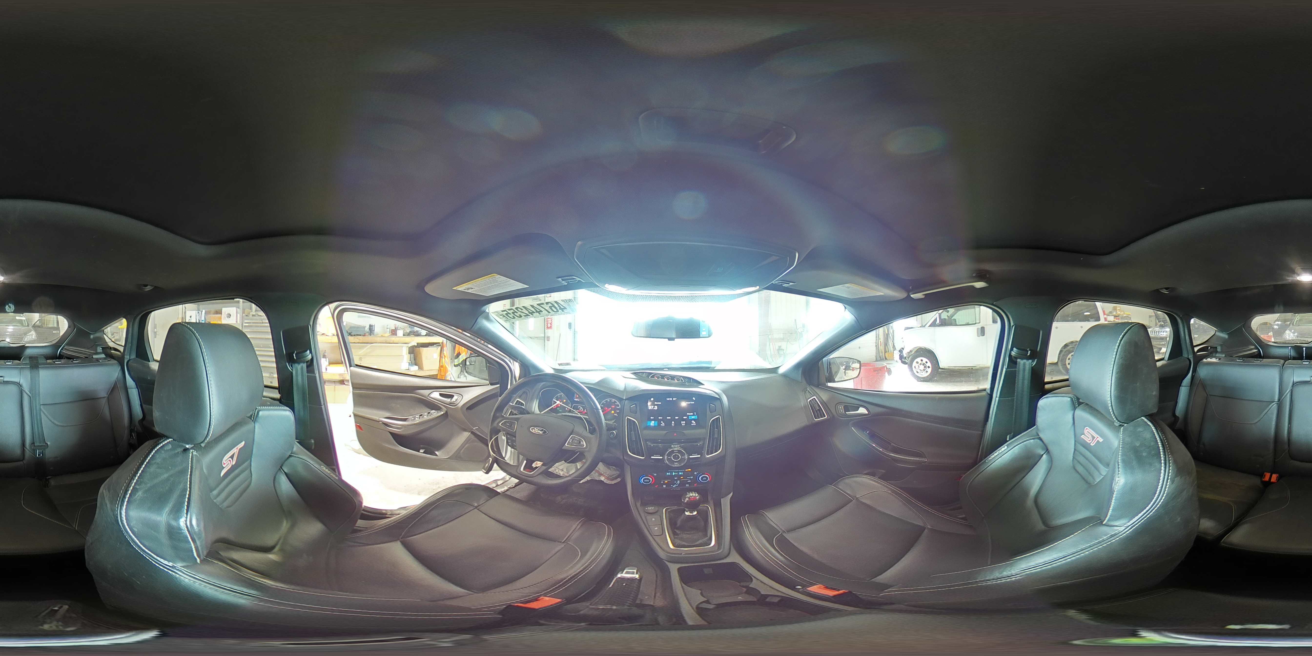 2018 Ford Focus - Image 13