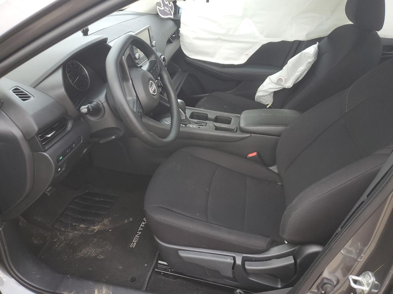 2024 Nissan Sentra - Image 7
